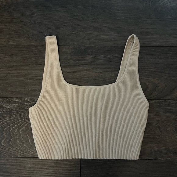 Babaton Sculpt Knit Squareneck Cropped Tank - Picture 2 of 3
